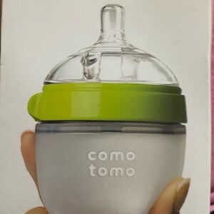 Comotomo Slow Flow Baby Bottle 5 fl oz
